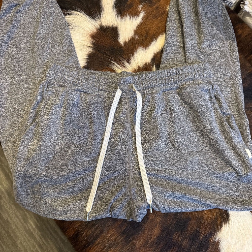 Vuori Joggers Athletic Gray SUPER SOFT